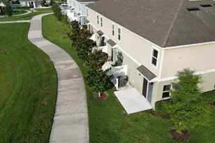 2634 Pleasant Cypress Cir, Kissimmee, FL 34741 - Photo 5
