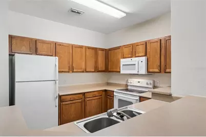 8136 Claire Ann Drive #207, Orlando, FL 32825 - Photo 7