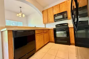 823 Pine Pointe Ln, Orlando, FL 32828 - Photo 11