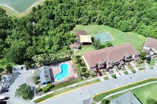 823 Pine Pointe Ln, Orlando, FL 32828 - Photo 37