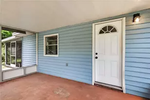 16141 3rd St, Umatilla, FL 32784 - Photo 3