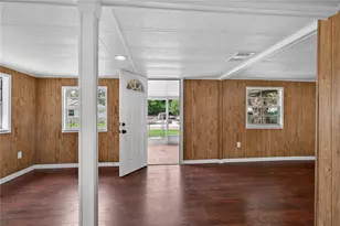 16141 3rd St, Umatilla, FL 32784 - Photo 11