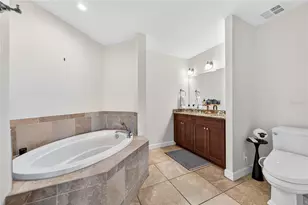 2305 Edgewater Dr, Orlando, FL 32804 - Photo 21