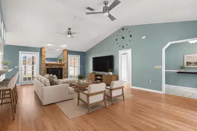 9109 Queen Elizabeth Court, Orlando, FL 32818 - Photo 25