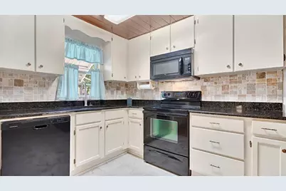 5824 Delta Street, Orlando, FL 32807 - Photo 9
