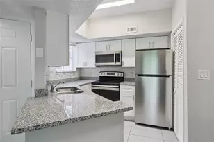 1948 Lake Atriums Cir, Orlando, FL 32839 - Photo 5
