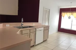 2673 Chatham Circle, Kissimmee, FL 34746 - Photo 13
