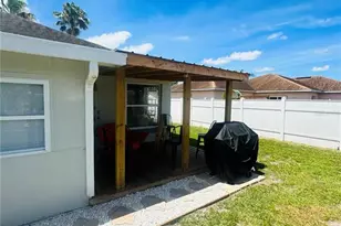340 Edgewood Ct, Kissimmee, FL 34759 - Photo 9