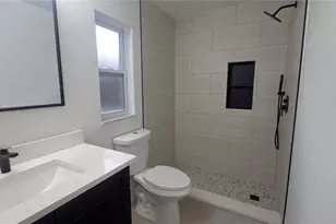 4749 Amoy Ct, Orlando, FL 32811 - Photo 9