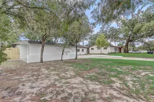 2707 Woodbridge Ln, Orlando, FL 32808 - Photo 11