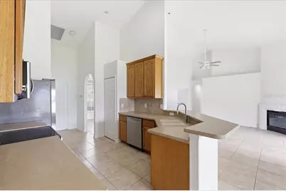 4303 Shoshone Court, Saint Cloud, FL 34772 - Photo 11