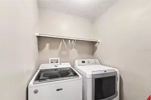 8376 Lake Amhurst Tr, Orlando, FL 32829 - Photo 21