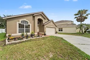 8376 Lake Amhurst Tr, Orlando, FL 32829 - Photo 3