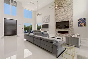 9889 Lake Georgia Dr, Orlando, FL 32817 - Photo 13