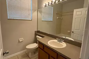 10360 Sandy Marsh Ln, Orlando, FL 32832 - Photo 15