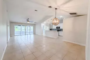 4816 61st Ave Terrace W, Bradenton, FL 34210 - Photo 3