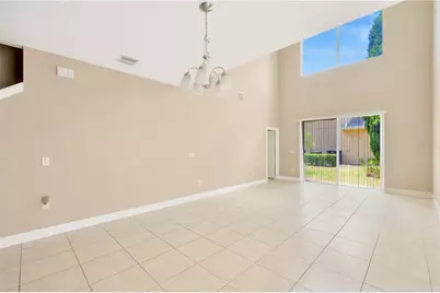 16065 Bella Woods Drive, Tampa, FL 33647 - Photo 3