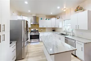402 E Maple St, Winter Garden, FL 34787 - Photo 5