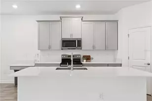 12018 Language Wy, Orlando, FL 32832 - Photo 9