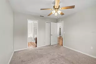 1826 Wallace Manor Ln, Winter Haven, FL 33880 - Photo 9