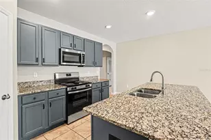 996 Summer Glen Dr, Winter Haven, FL 33880 - Photo 9