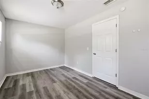 6726 S Dauphin Ave, Tampa, FL 33611 - Photo 25