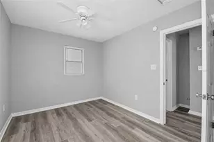 6726 S Dauphin Ave, Tampa, FL 33611 - Photo 17