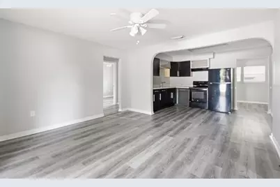 6726 S Dauphin Avenue, Tampa, FL 33611 - Photo 9