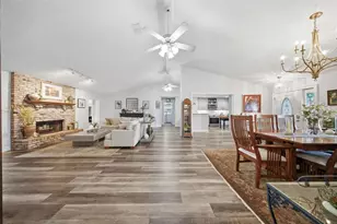 1049 Spring Landing Dr, Winter Garden, FL 34787 - Photo 3