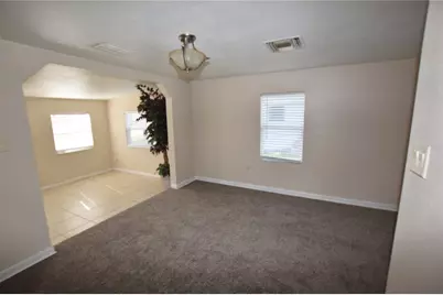 317 E Barnes Avenue, Eustis, FL 32726 - Photo 17