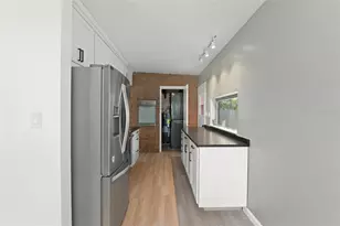 7712 Hoosier Pl, Orlando, FL 32807 - Photo 11