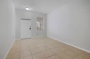 10975 Savannah Landing Cir, Orlando, FL 32832 - Photo 5