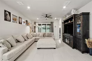 2739 Summer Retreat Ln, Kissimmee, FL 34744 - Photo 7