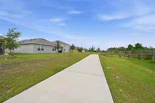 2647 House Finch Rd, Saint Cloud, FL 34773 - Photo 33