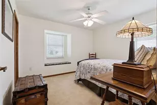 28646 Tammi Dr, Tavares, FL 32778 - Photo 17