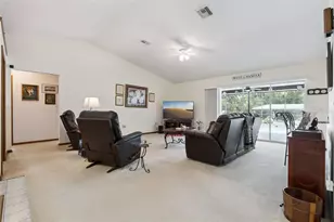 28646 Tammi Dr, Tavares, FL 32778 - Photo 7