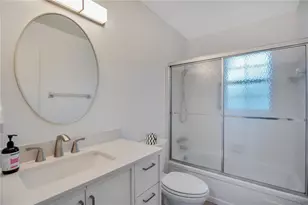 239 N Hill Ave, Deland, FL 32724 - Photo 15