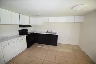 320 Neighbors Ln, Saint Cloud, FL 34771 - Photo 9