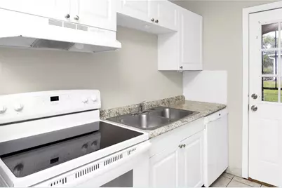 226 S Hill Avenue, Deland, FL 32724 - Photo 23