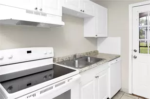 226 S Hill Ave, Deland, FL 32724 - Photo 23