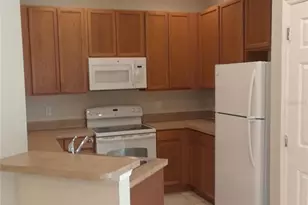 2533 Old Kent Cir, Kissimmee, FL 34758 - Photo 5