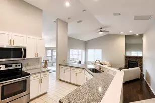 13036 Topflite Ct, Hudson, FL 34669 - Photo 5