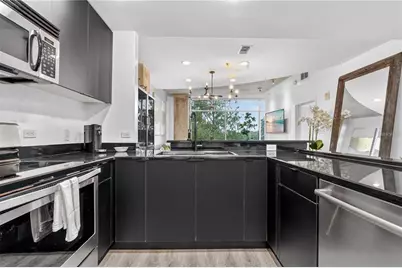 525 E Jackson Street #403, Orlando, FL 32801 - Photo 11