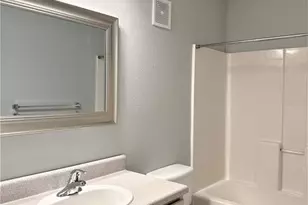 5475 Vineland Rd, Orlando, FL 32811 - Photo 25