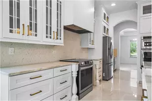 8394 Lookout Pointe Dr, Windermere, FL 34786 - Photo 17