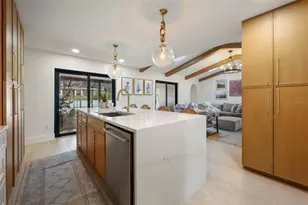 908 Versailles Cir, Maitland, FL 32751 - Photo 15
