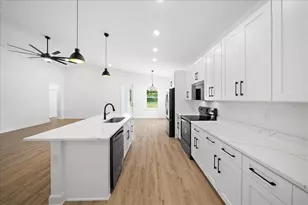 13252 Pendleton St, Spring Hill, FL 34609 - Photo 17