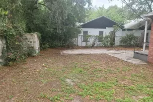 2035 10th St S, Saint Petersburg, FL 33705 - Photo 5