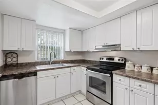 2417 Barley Club Ct, Orlando, FL 32837 - Photo 9