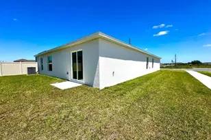 2102 Chris Dr, Winter Haven, FL 33884 - Photo 3
